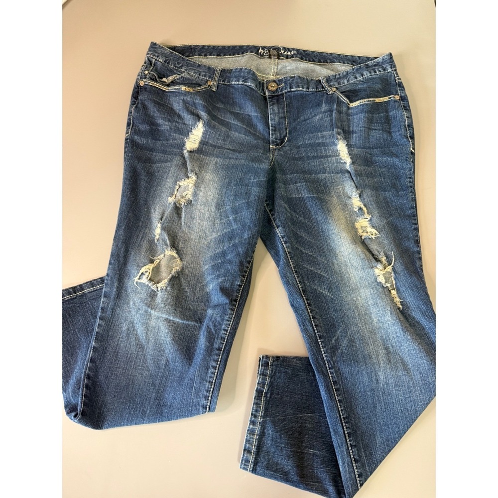 Ariya Jeans Womens 24 Distressed Embroidered Flap Pocket Blue Denim Jeans